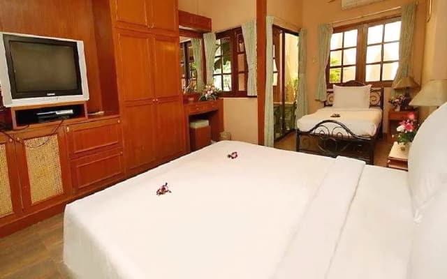 Andaman Hill Hotel - photo 2