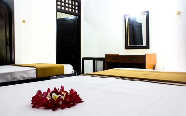 Berlian Beach Inn Kuta - photo 4