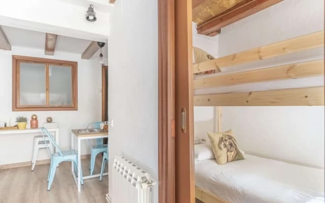 Aragó large and cozy 3br apartment - photo 3
