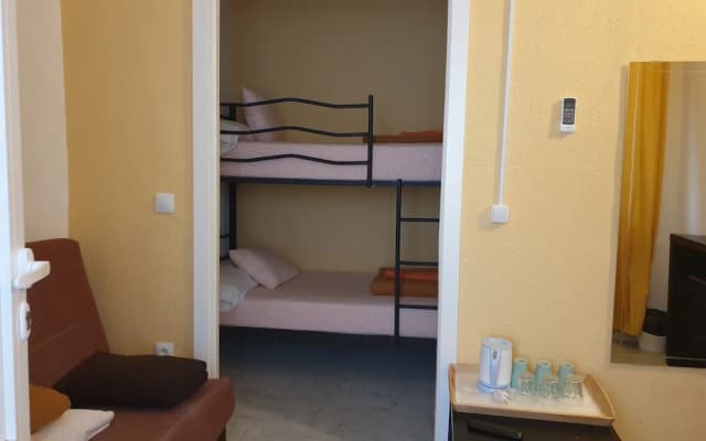 Hostal Plaza Luna - photo 3