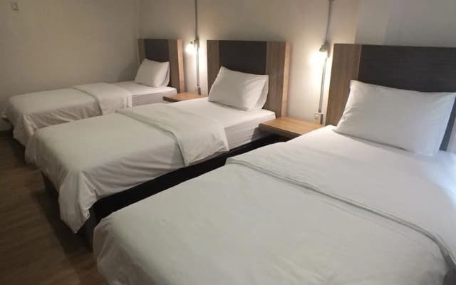 09 Hostel - photo 2