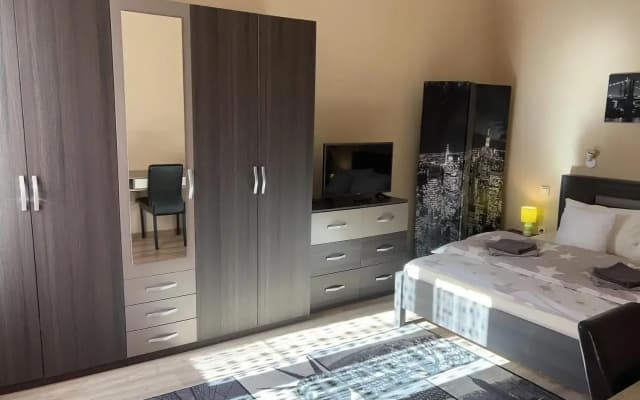 Downtown Apartment - photo 2