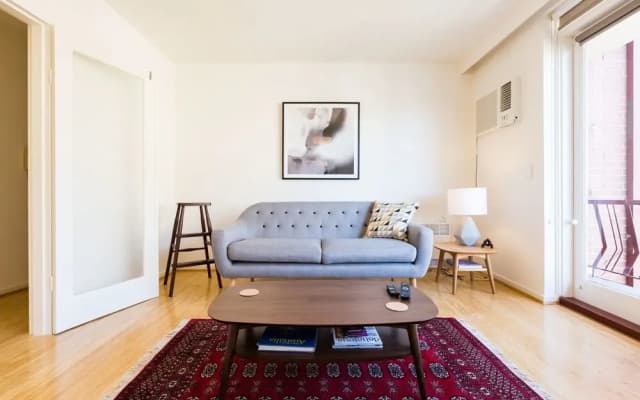 Rosie 2Bdr Stkilda Apartment - photo 5