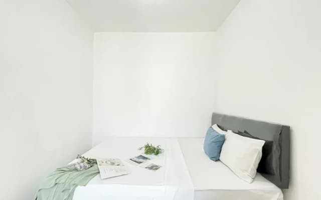 Basic 2Br Apartment At Green Bay Pluit - photo 2