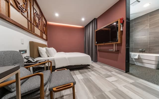Hotel RU136 - photo 5