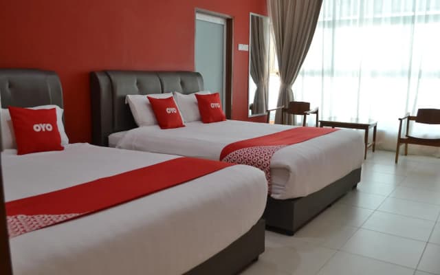 OYO 89691 Hotel Puteri Miqaila - photo 3