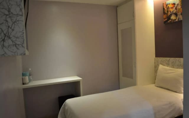 Best View Hotel (Sri Hartamas) - photo 2