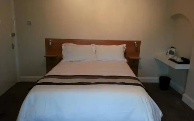 The Hadley Hotel - photo 3