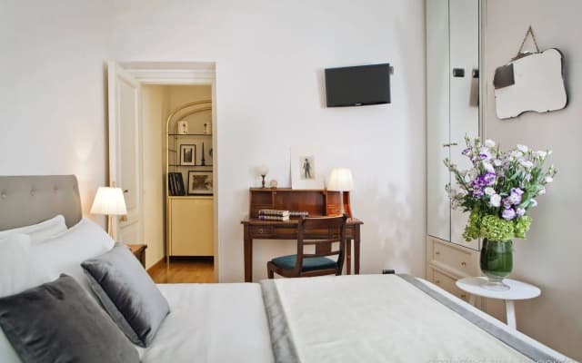Garibaldi Suites Piazza Di Spagna - photo 5