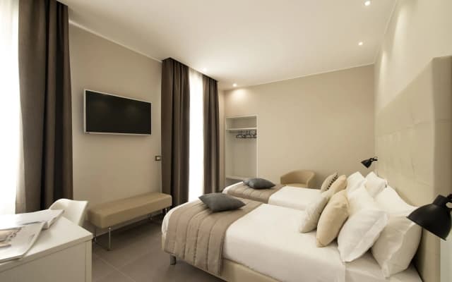Hotel H21 - photo 2