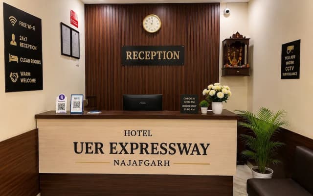 Hotel UER Expressway - photo 2