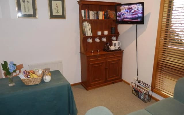 Mast Gully Gardens Bed & Breakfast - photo 2