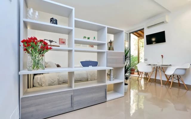 Restart Accommodations Little Colosseum - photo 3