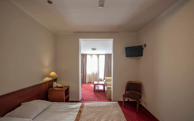 New Kopala Hotel - photo 4