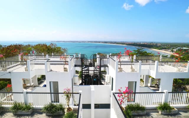 Cove Prana Hotel - photo 4