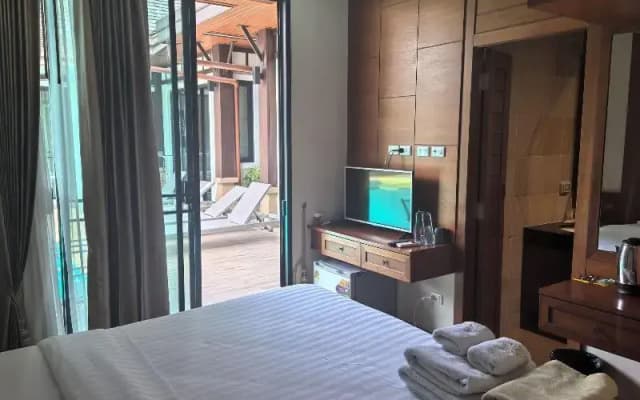 Phuket Meet Holiday Hotel - photo 2