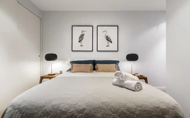 Auguste 2 Bdr Melbourne Apartment - photo 4