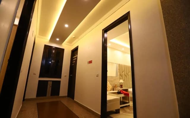 Hotel Amrit Villa - photo 5