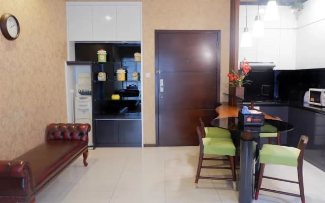 Comfy Apartment at Gandaria Heights - photo 2
