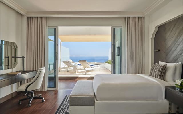 Fairmont Fujairah Beach Resort - photo 4