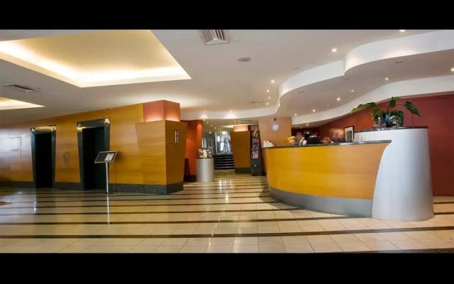 Clarion Suites Gateway - photo 2