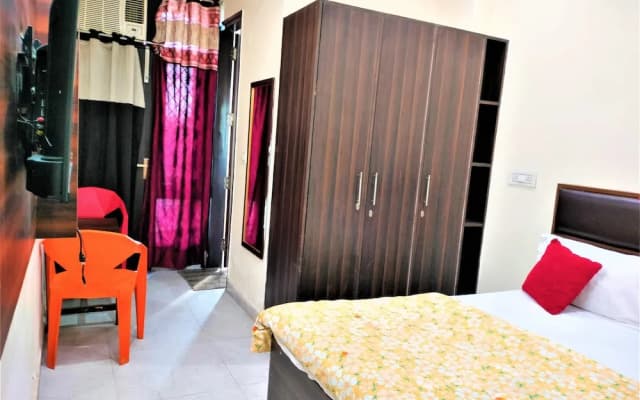 Hotel Star Light Near Nizamuddin Station - photo 3