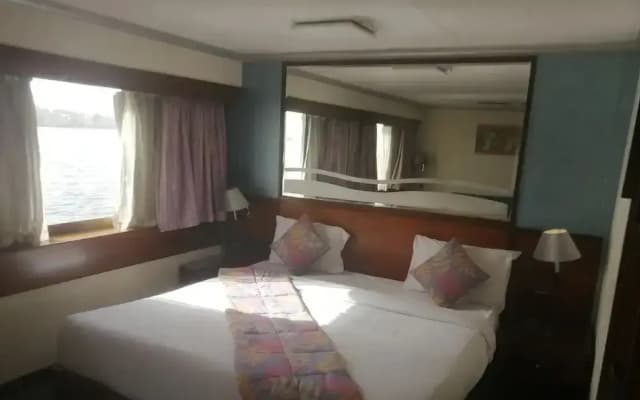 Mimi and Diamond Hotel - photo 5