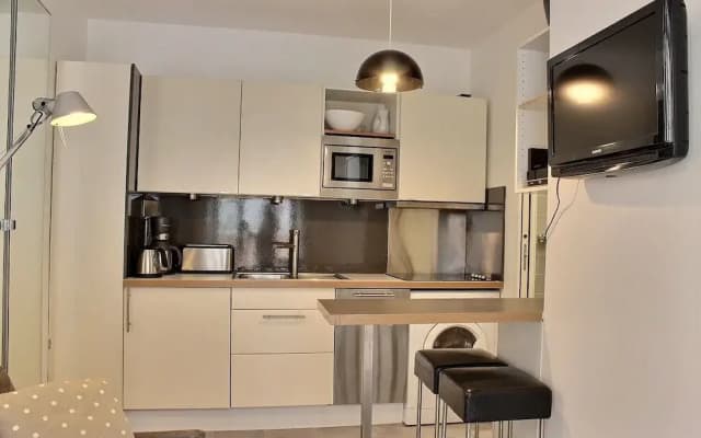 S05003 - Sophisticated Studio for 2 People in the Latin Quarter - photo 2