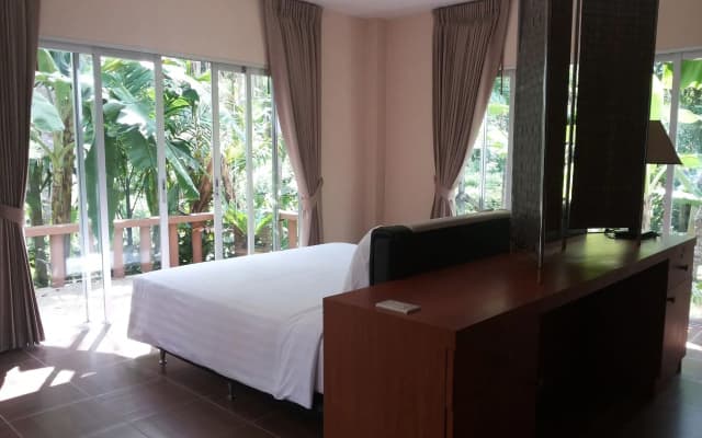 Sakoo Valley Naithon Beach - photo 4