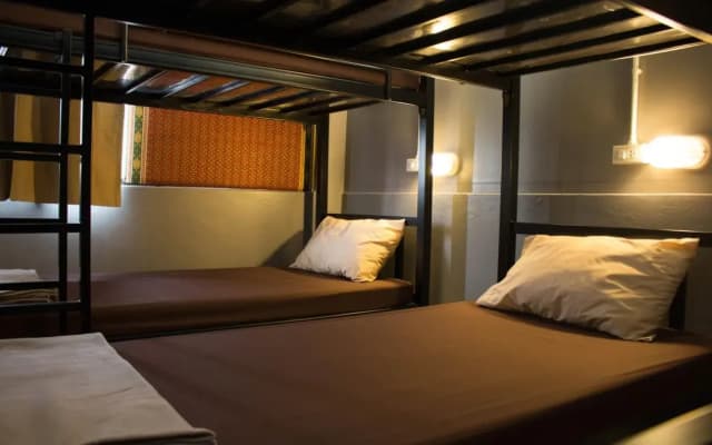 AMA Phuket Hostel - photo 4