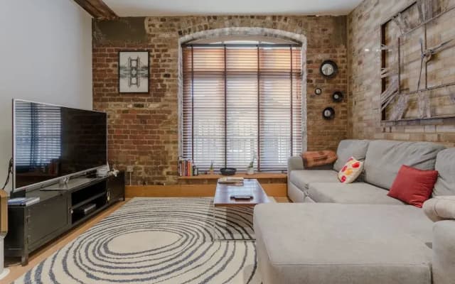 1 Bedroom Apartment Near London Bridge - photo 2