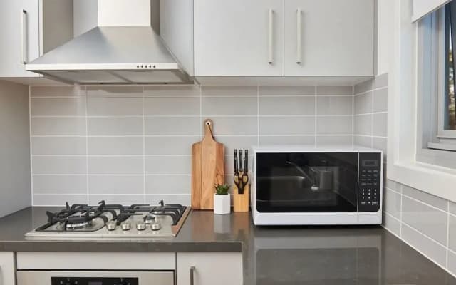 Cozy and Airy 1 Bedroom Flat - photo 5