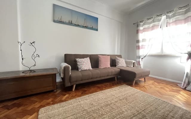 27 92 Campolide Apartment - photo 4