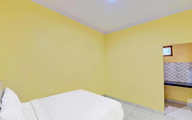 OYO 90823 Casa Jupiter Shine - photo 5