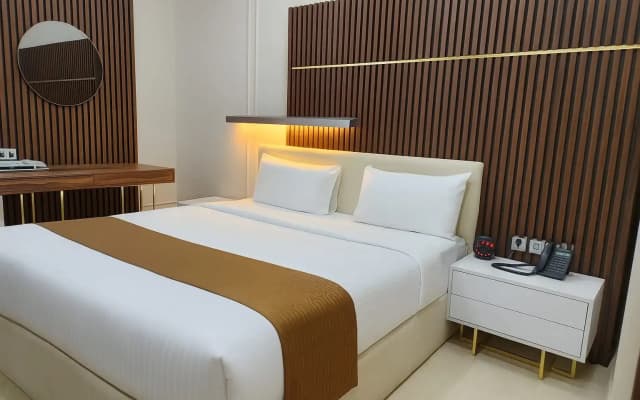 Abraj INN Royal Hotel - photo 2