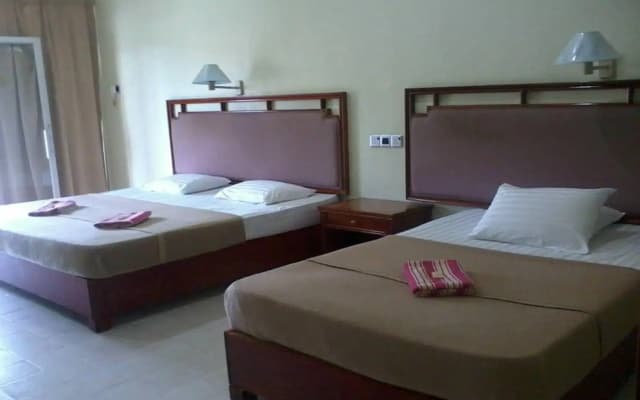Haliman Guest House - photo 2