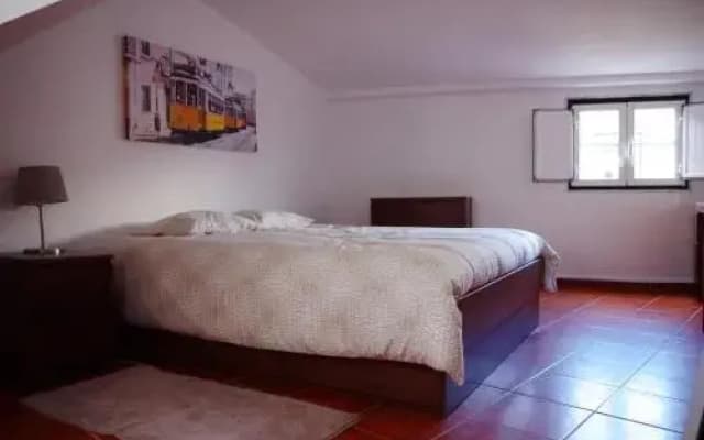 Lisbon Sloped Ceiling Apartment - photo 2