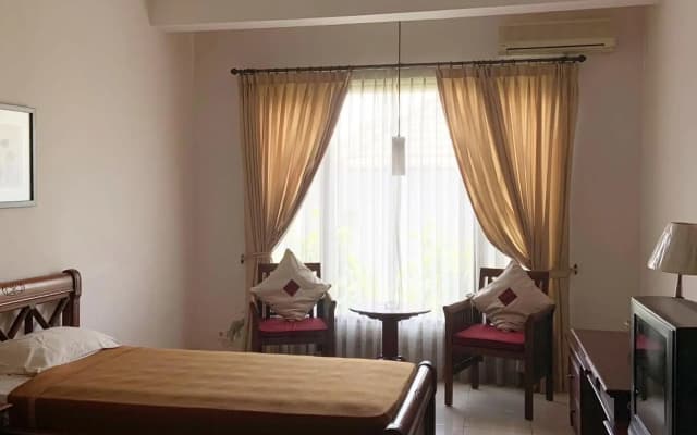 Nirwana Hotel Suites - photo 4