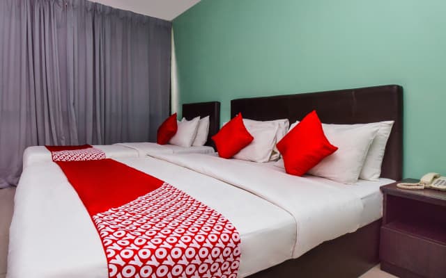 OYO 499 Comfort Hotel Sentul - photo 4