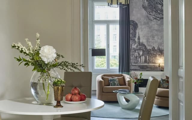 7Seasons Central Suites - photo 3