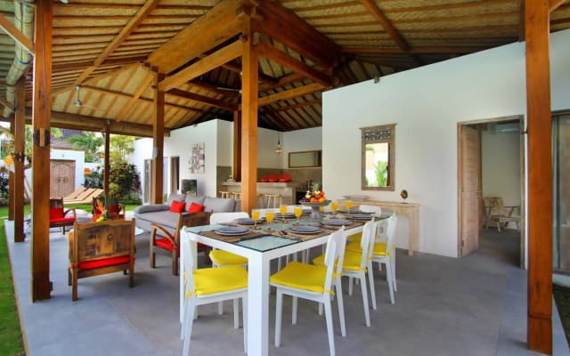 Villa Thiara - photo 2