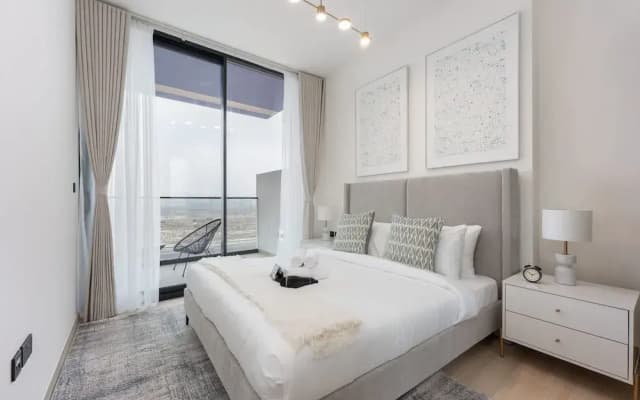 Lovely Apartment in Binghatti Corner That Sleeps 4 - photo 2