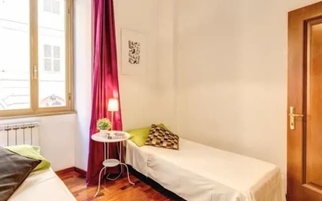 YHR Flat 63 - photo 2