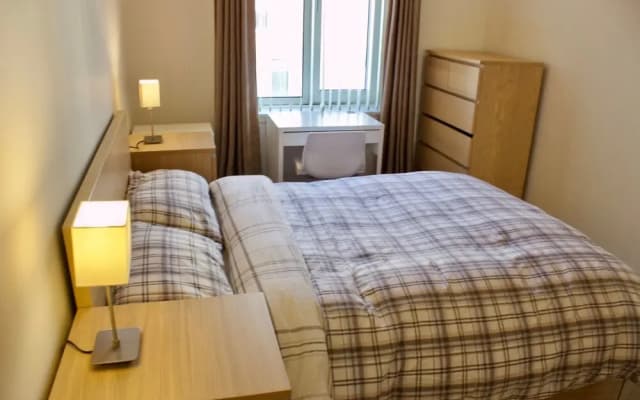 2 Bedroom Flat In Leafy Morningside - photo 3