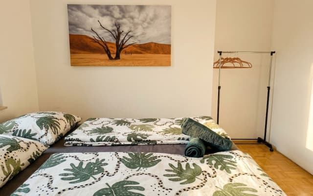 Comfy 4BR Apt Ideal for Groups Families - photo 2