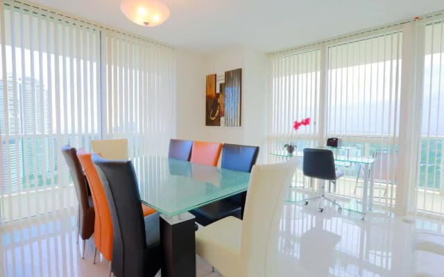 Pelican Residence at One Broadway - photo 4