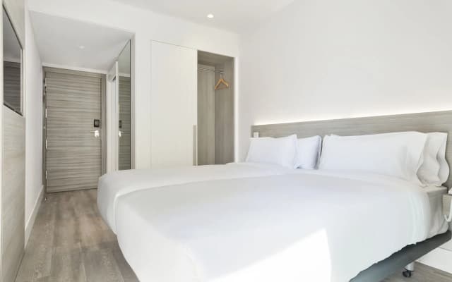Hotel Niu Barcelona - photo 3