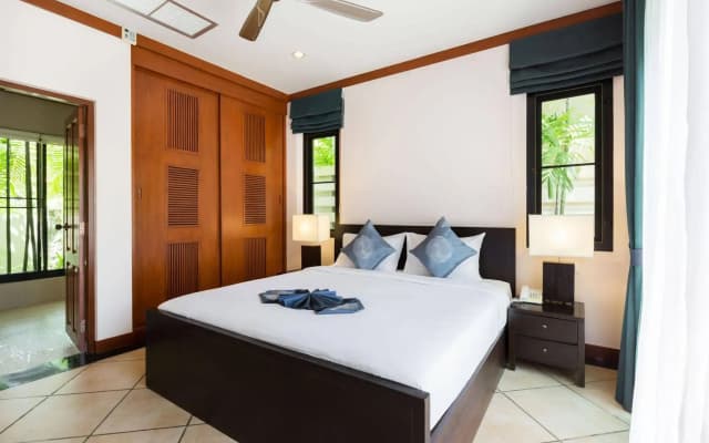 Nai Harn Baan-Bua Villas - photo 3