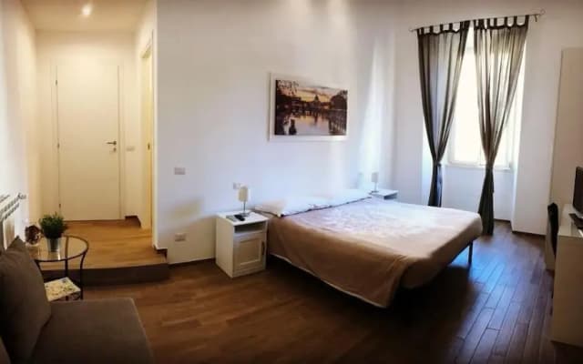 White King Rooms - photo 3