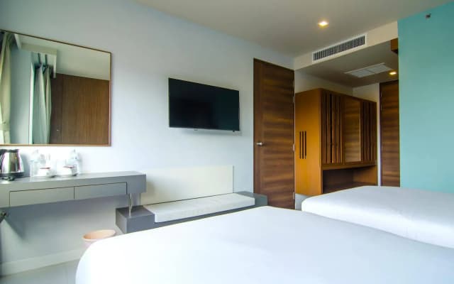Centro One Patong Hotel - photo 3